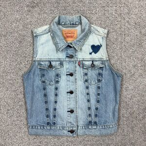 Levis Denim Vest Womens Medium Blue Jean Sleeveless Heart Trucker Casual